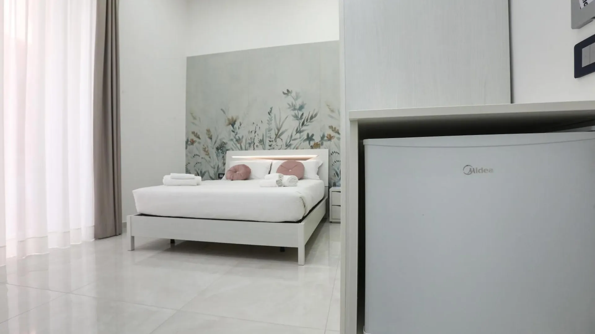Vivimihome - Charminaples 0*, Naples